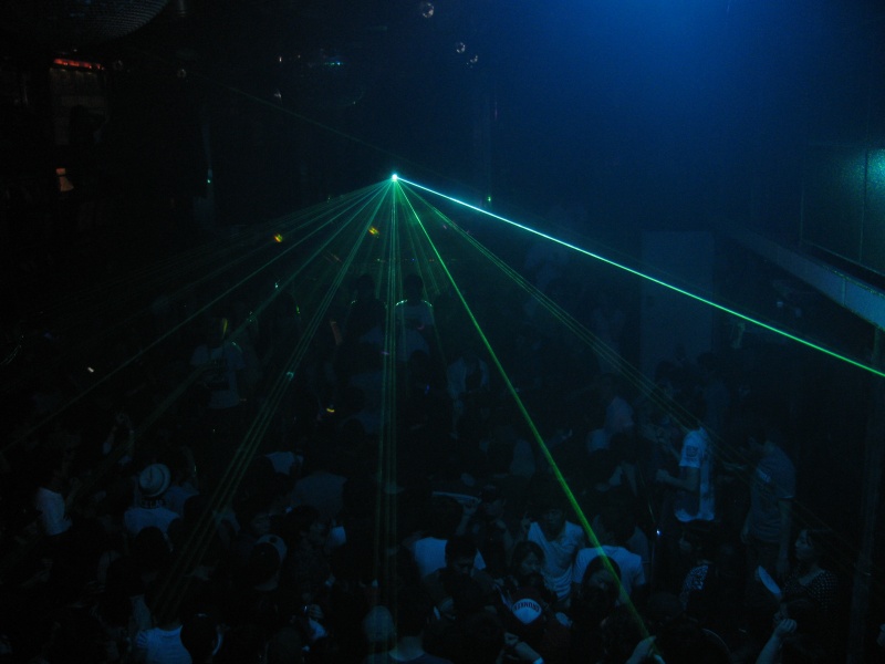 ight club light green dancing